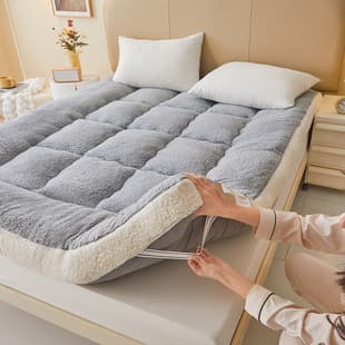 Cross-border Lamb Fleece Mattress Topper, Thickened Home Autumn/Winter Quilted Pad, Single Student Dormitory Milk Fleece Mattress Pad
