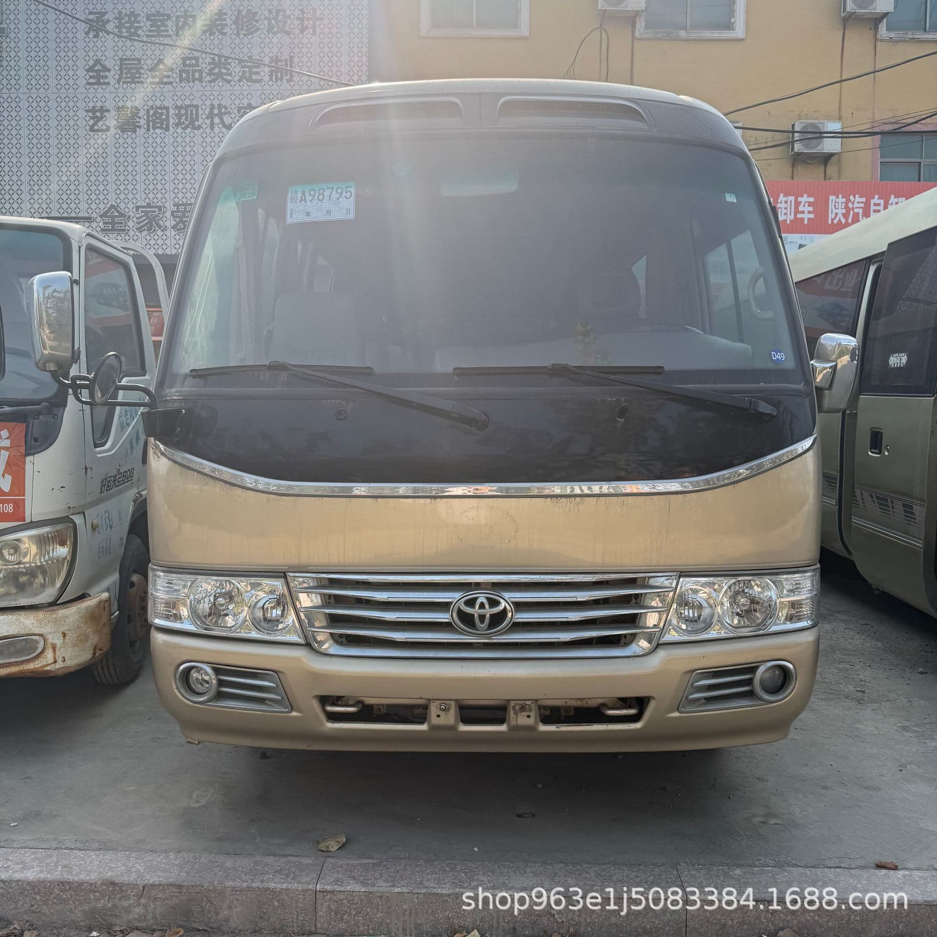 Cross-border Africa Premium Used Refurbished 13-23 Seats Addable Seats Toyota Coaster Business Minibus