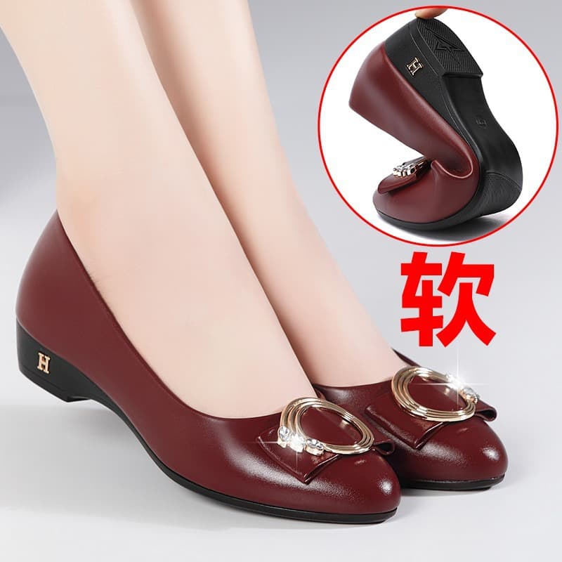 Middle-Aged and Elderly Women's Flats, Soft Leather, Soft Sole, Comfortable Flat Leather Shoes, Leap Month Leap Year Red, Mother's Shoes