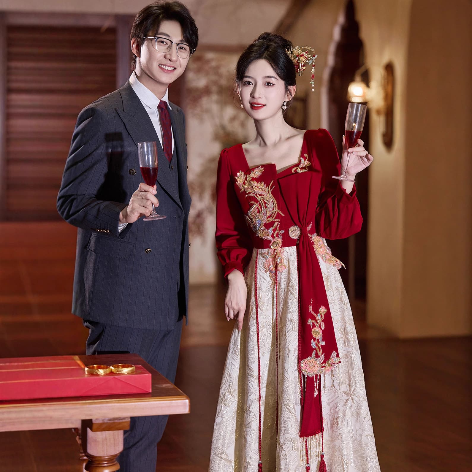 2026 New Chinese Style Bride Wedding Gown Elegant Grand Long Sleeve Dress for Wedding Day
