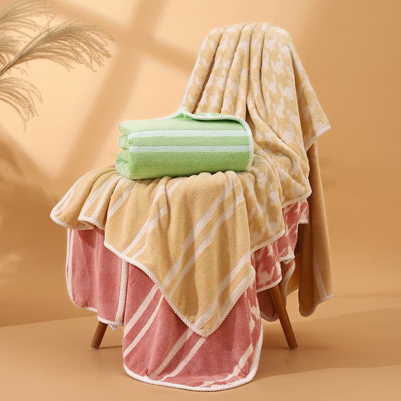 Coral Fleece Bath Towel Set of 2, Thick Solid Striped Towel for Adults, Bath Wrap Towel