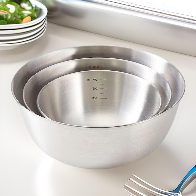 Thickened stainless steel salad bowl, Japanese cooking bowl, household measuring bowl, mixing bowl, egg beater, baking bowl