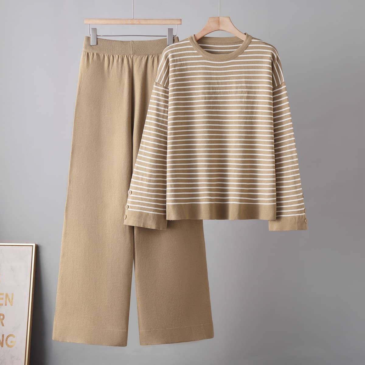 Casual Striped Two-Piece Set Women's Fashionable Autumn Winter Korean Style Top And Wide Leg Pants Ensemble Elegant