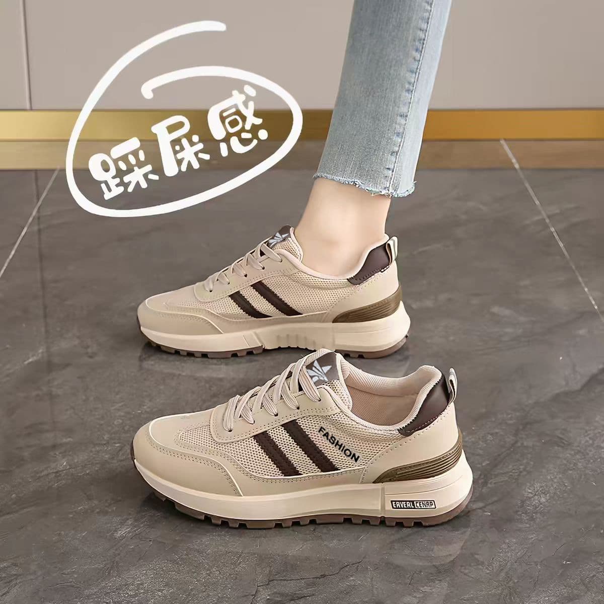 Cloud-like Feel Mesh Sports Shoes for Women Non-slip 2026 New Spring Bestseller Versatile Lightweight Soft Sole Casual Running Shoes