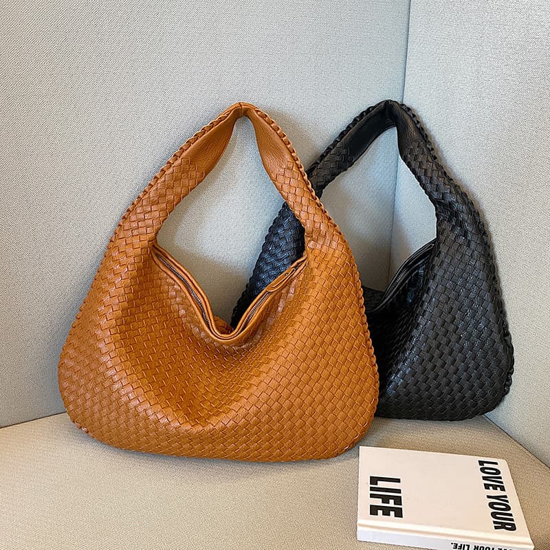 Cross-border French Handwoven Bag for Women, High-End Versatile Handbag, Underarm Single Shoulder Bag, Textured Handbag for Commute