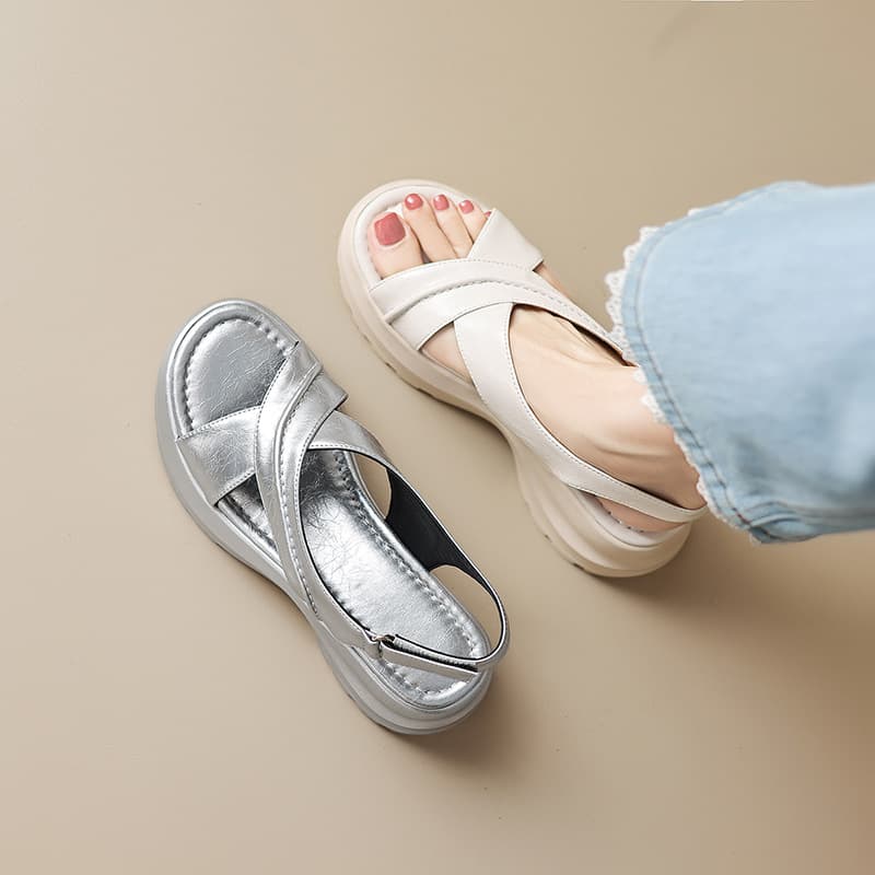 White Thick-Soled Sporty Sandals for Women 2026 Summer Cross-Strap Open-Toe Sandals Comfortable Soft Sole Platform Beach Shoes