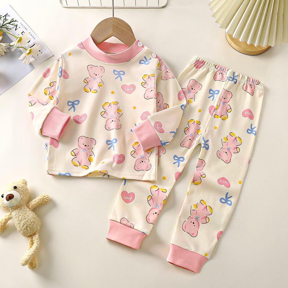 New autumn/winter children's thermal underwear set for boys, wholesale, suitable for toddlers and young children.