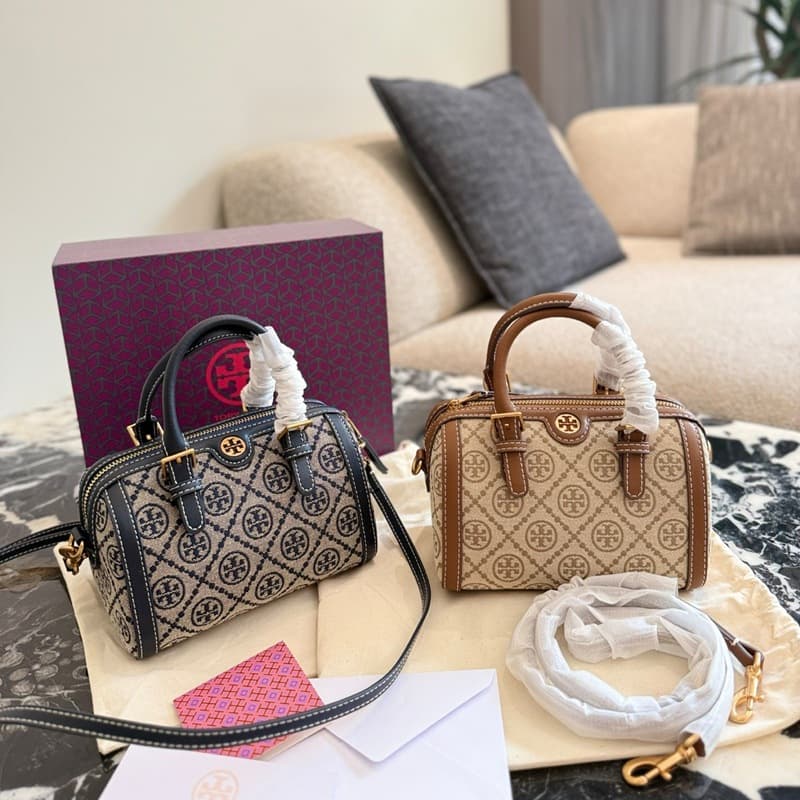 2026 New Tortyburch Boston Pillow Bag Classic Monogram Shoulder Barrel Bag Crossbody Handbag for Women