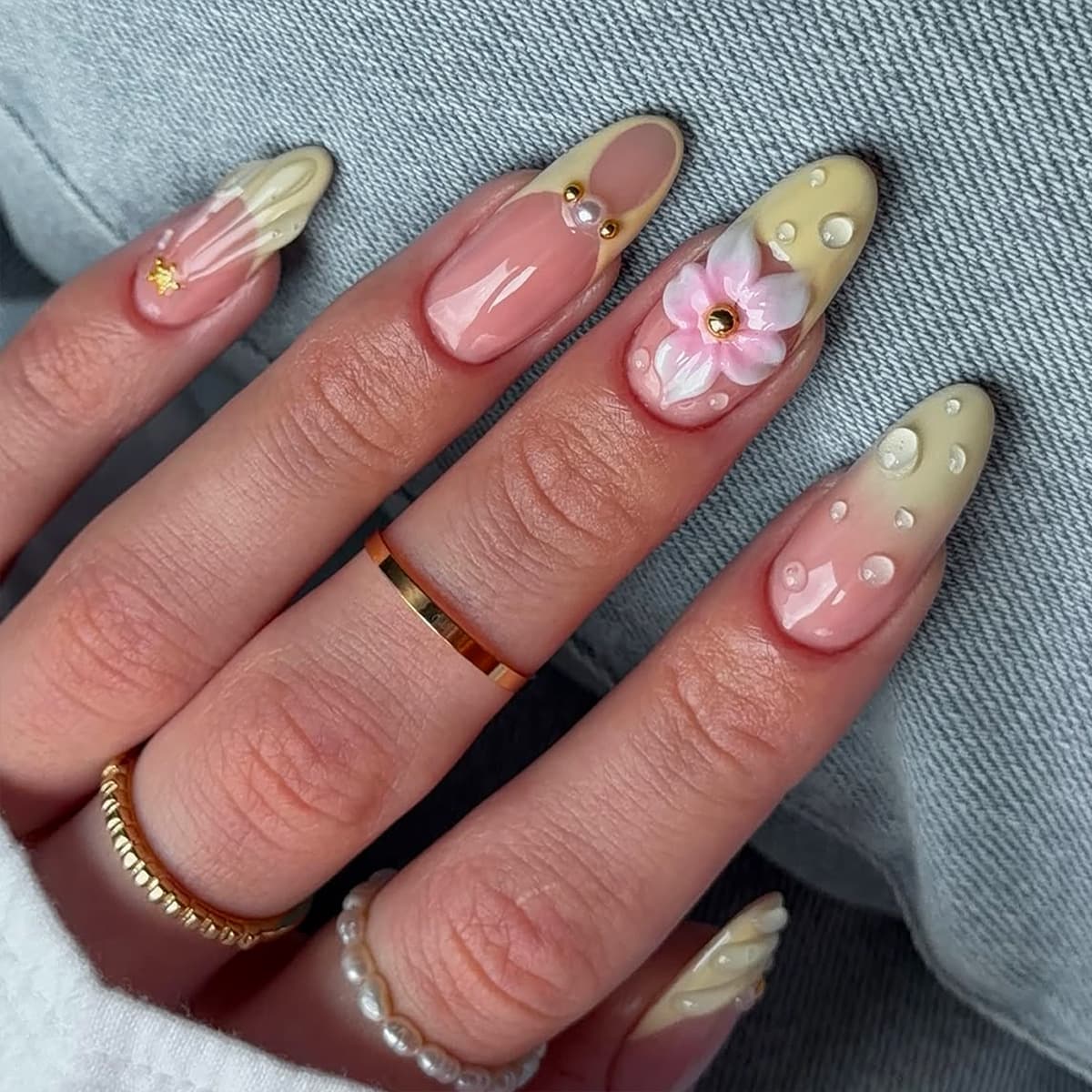 Cross-border Fall/Winter New Best-selling Sakura French Press-on Nails Nude Pink Gradient Teardrop Rhinestone Press-on Nails Factory Wholesale Available