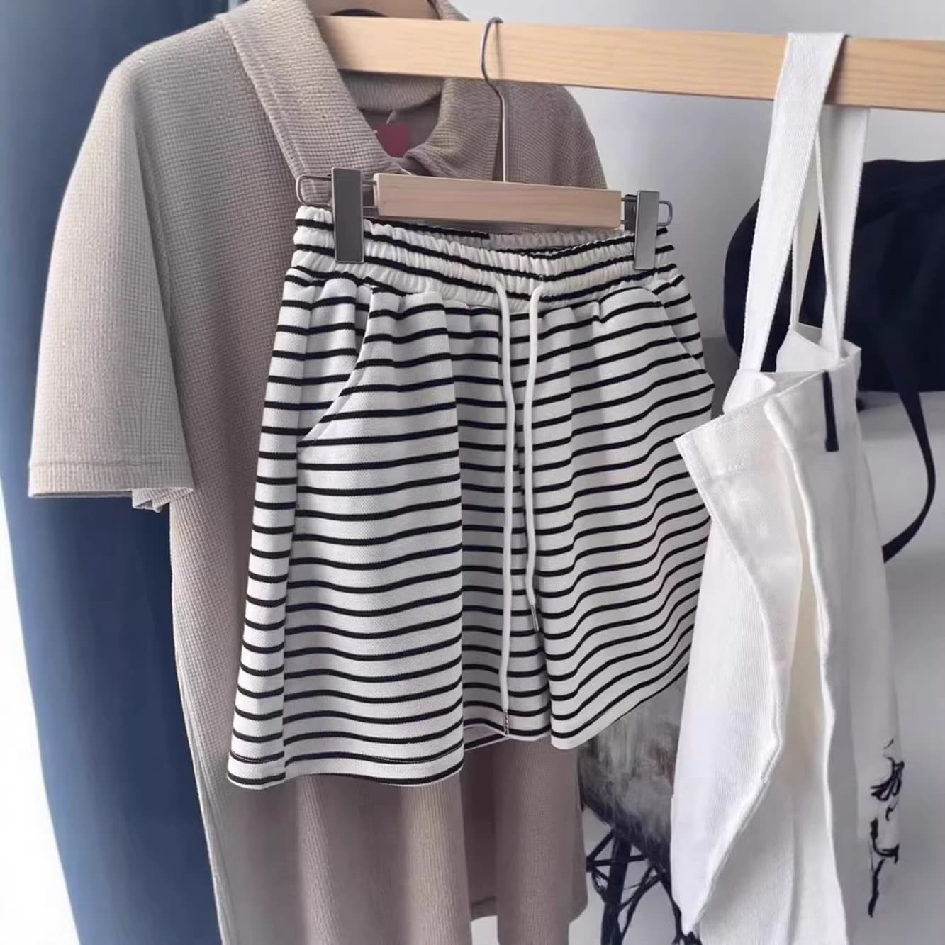 Korean Style Wide-Leg Striped Shorts for Women Summer New High-Waist Slimming Casual Sleep Shorts Sports Three-Quarter Hot Pants Wholesale