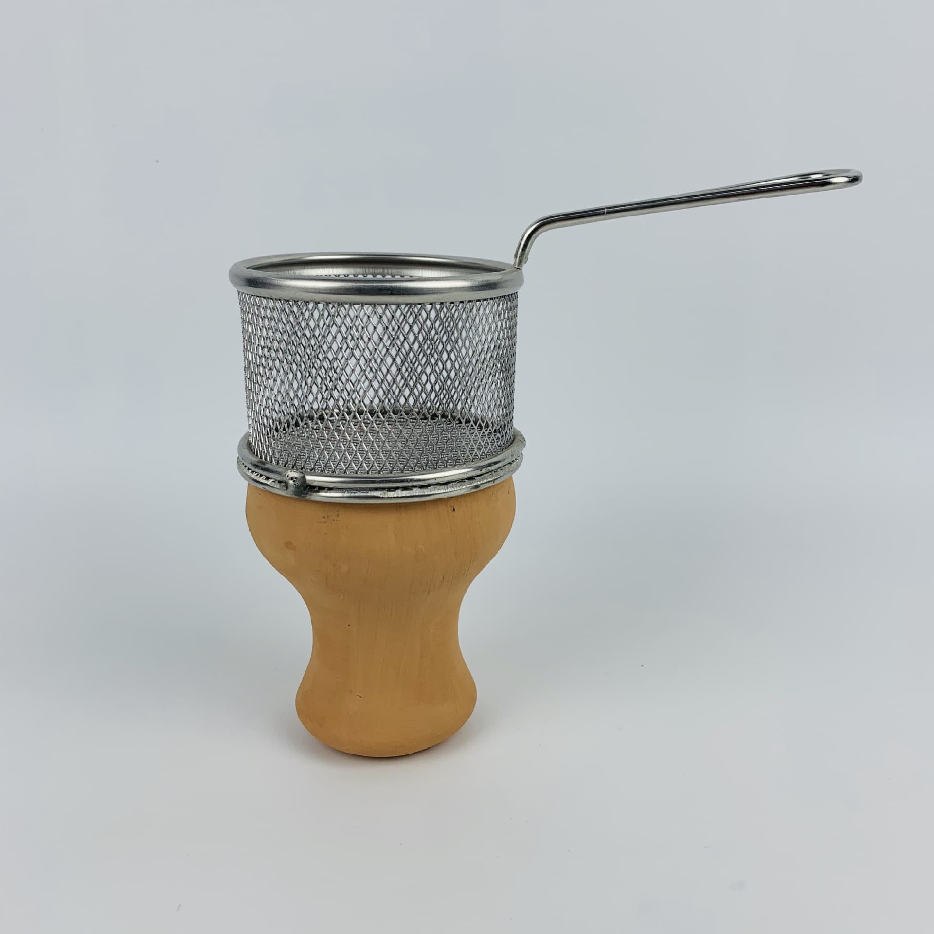 Hot-selling cross-border hookah accessories, one-piece metal carbon separator HOOKAH hookah tobacco bowl separator in stock