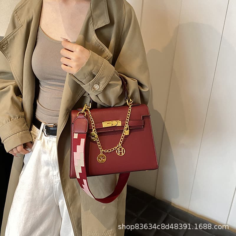 Palm Print Lock Kelly Bag European and American Retro Light Luxury Fashion Versatile Large Capacity Chain Handbag Shoulder Crossbody Bag