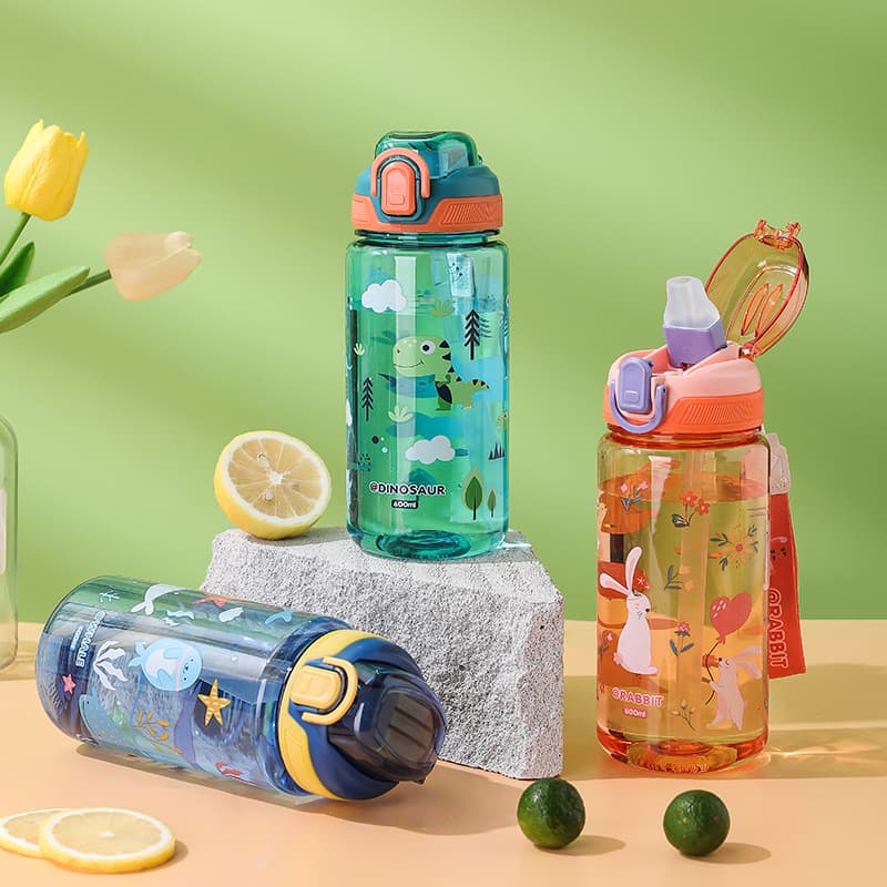 2025 Children's Water Cup Cross-Border Hot Selling Cute Cartoon Printing Amazon Hot-Selling Straw Cup Cross-Border Dropshipping
