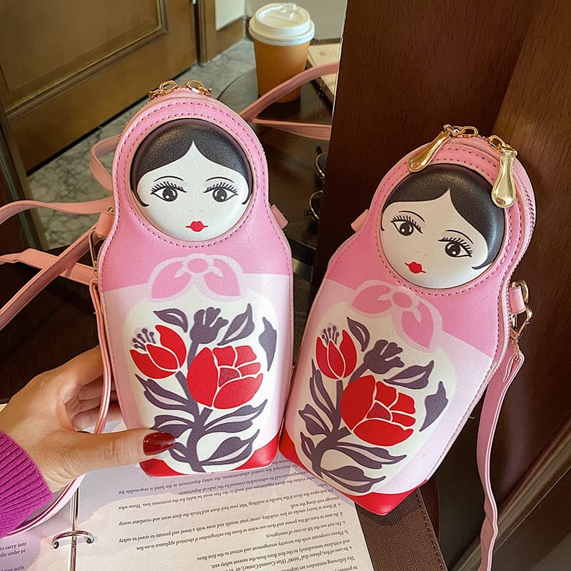 Foreign trade new style European and American fashion creative quirky personalized spray-painted Russian nesting doll 3D PU crossbody bag small bag