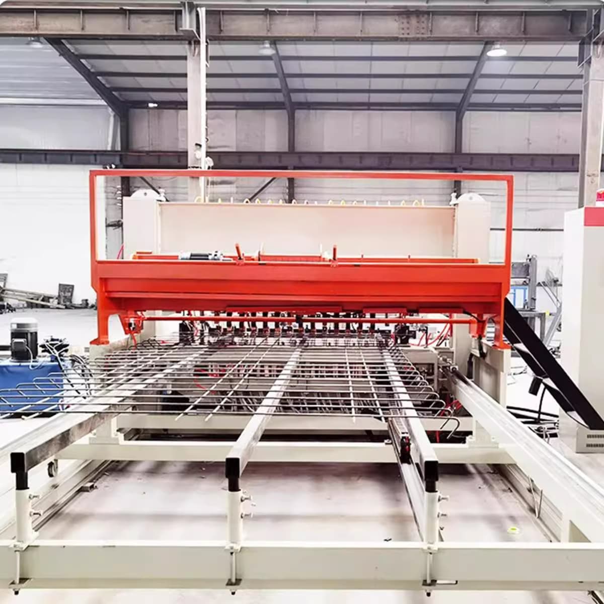 Automatic Tunnel Steel Mesh Welding Machine, Full-Automatic Steel Mesh Panel Welding Machine, Butt Welding Machine for Livestock Cage and Fence Welding