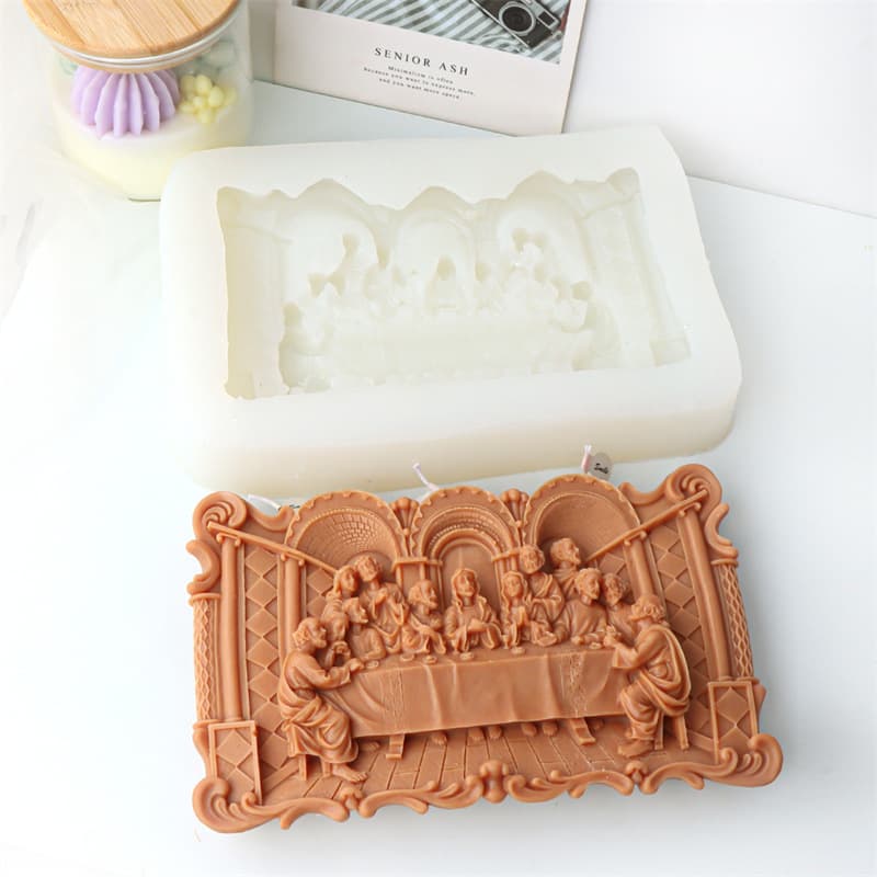 Retro European Relief Figure Painting Frame Silicone Mold DIY Dinner Candle Soap Wax Candle Decorative Ornament Unusual Shape