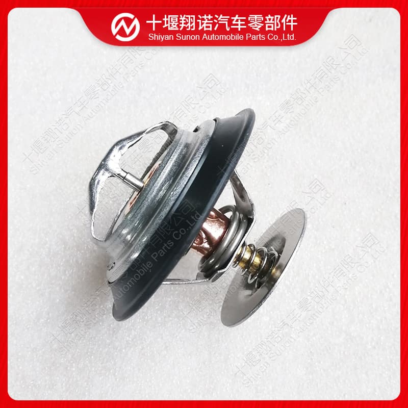 Cummins 6C8.3 Engine Parts Thermostat 4936026 4941322 5273379 4992231