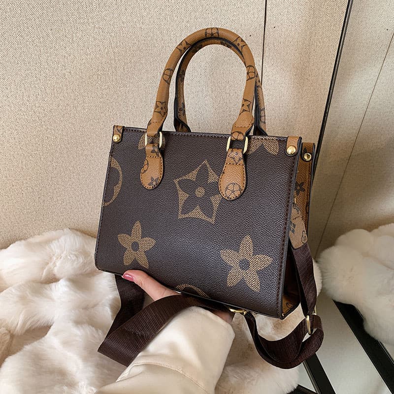 Women's Bag 2024 New Monogram Tote Bag Vintage Cross-Border Hot-Selling Large Capacity Shoulder Bag Wide Strap Trendy Bag
