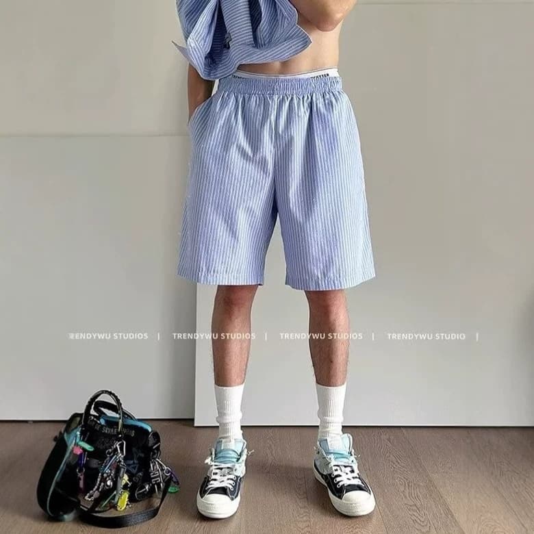 American Blue Striped Straight-Leg Shorts for Men, Loose and Relaxed Casual Wear, Beach Sports 5-Inch Shorts