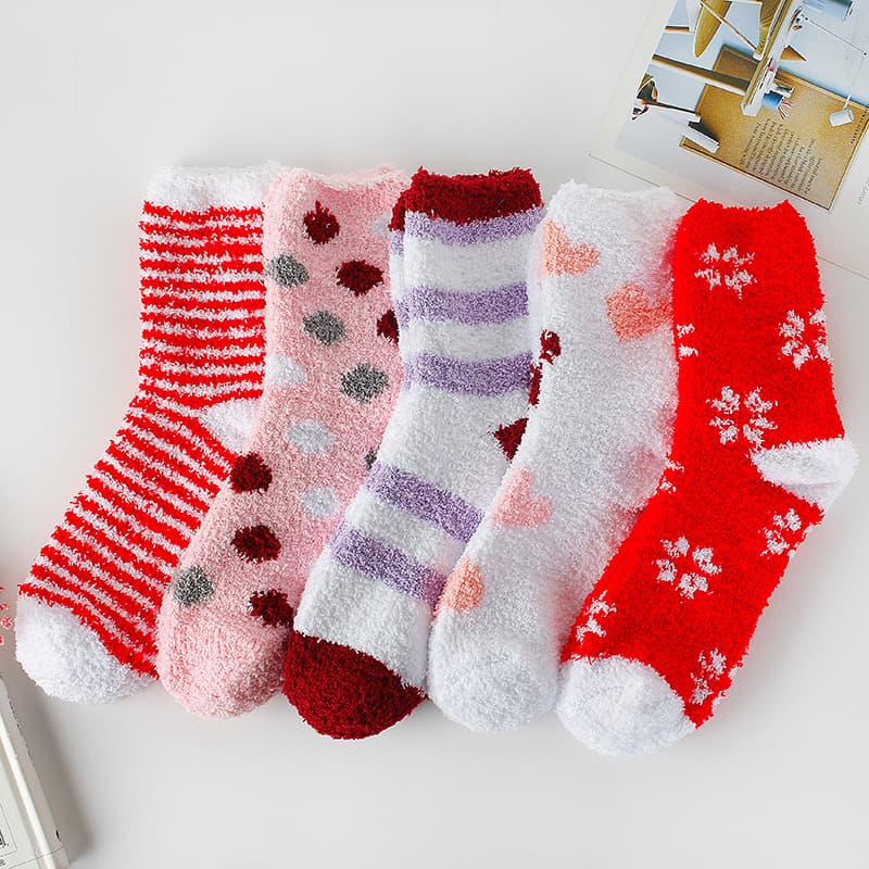 Coral fleece socks customization, Zhuji half-sided fleece double-sided fleece special socks from Cozy Socks factory.