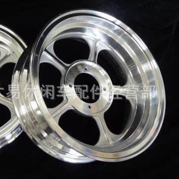 Little Golden Boy 12-inch wheel hubs, available in 12x3.5J and 12x4.0J sizes.