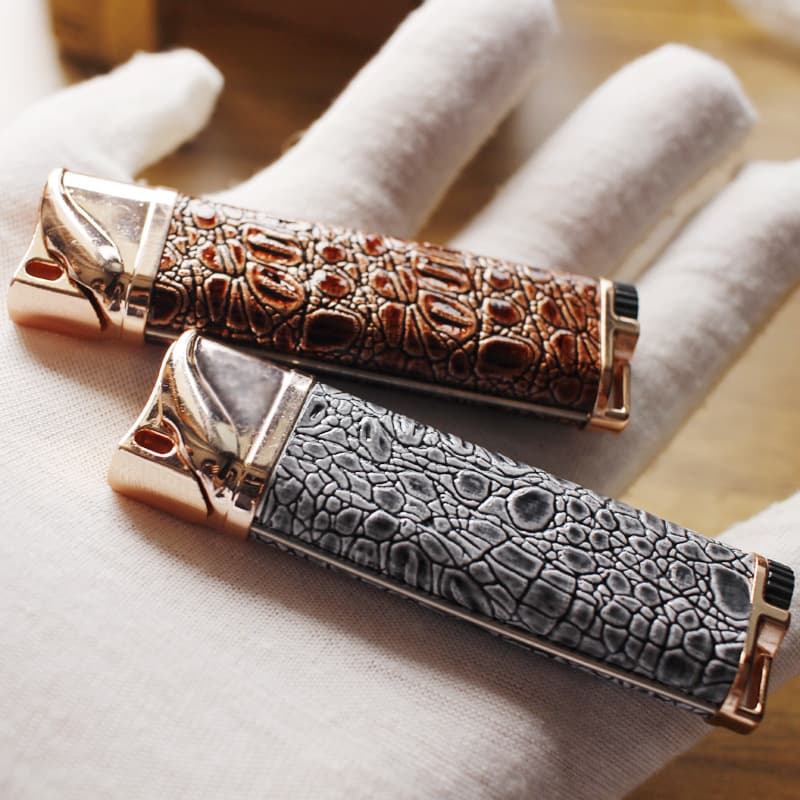 Tongxin 113-1 Creative Leather Craft Windproof Lighter Metal Direct-Flame Refillable Lighter Outdoor Smoking Tool Wholesale