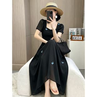 Plus Size Chunky MM Square Neckline Elegant Little Chanel Style Dress Women's Summer New French Style Embroidered Little Black Dress 2693