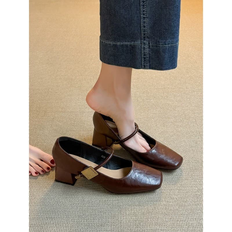 Square Toe Chunky Heel Mary Jane Shoes Women 2025 New French Retro Single Strap Soft Leather Mid High Heel Shoes