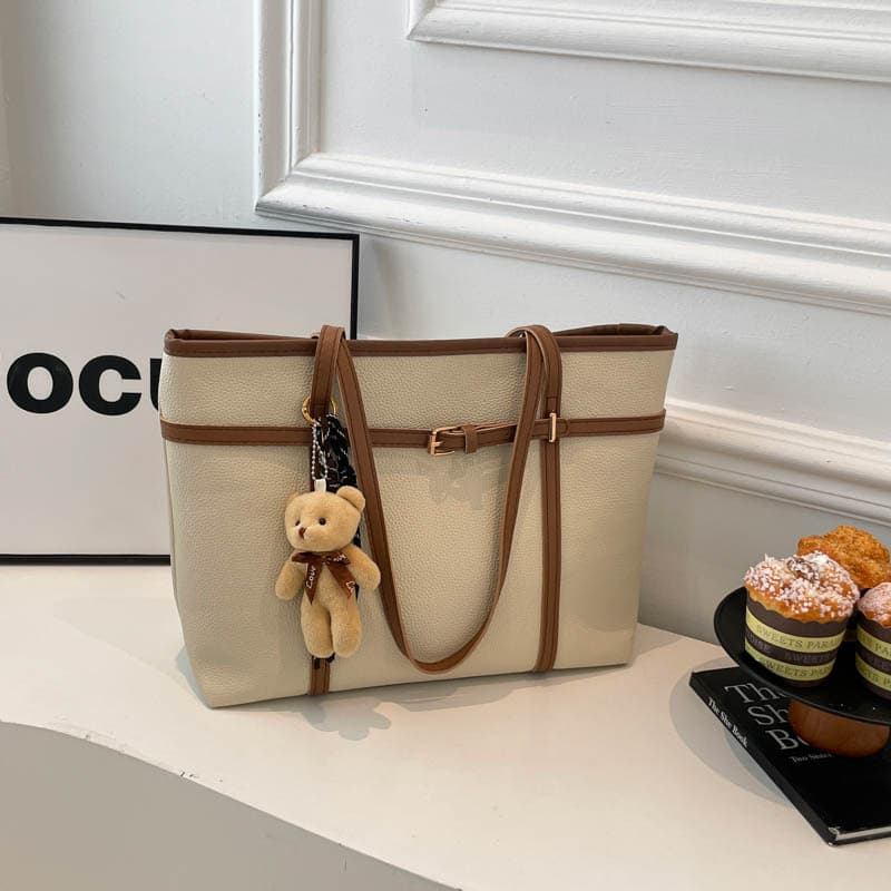 High-quality large-capacity belt lock buckle 2026 new style fashionable style color matching simple one-shoulder underarm tote bag