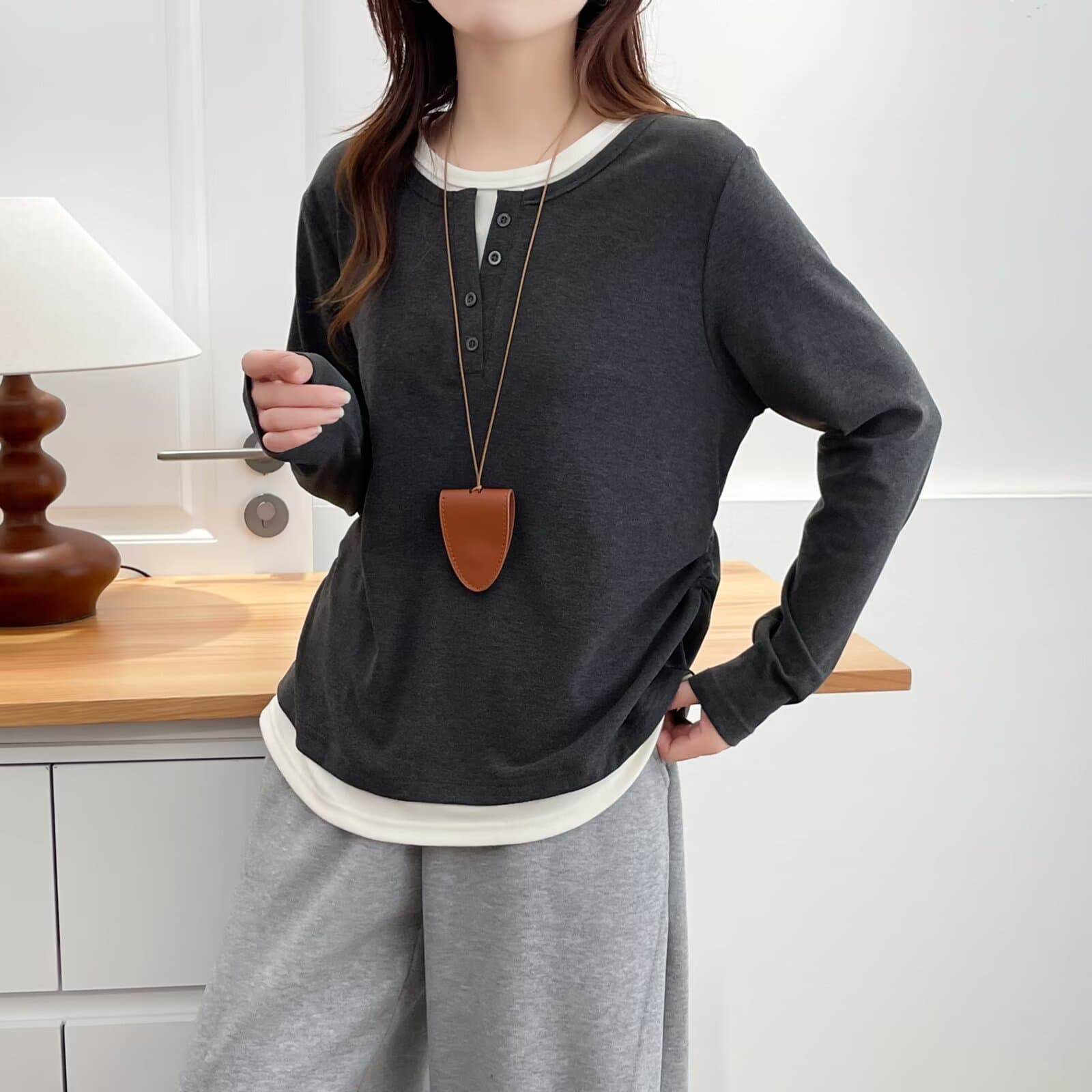 Autumn plus-size base layer for 200 lbs chubby sisters casual fake two-piece long-sleeve T-shirt women's clothing stylish top 8644