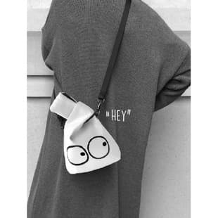 Canvas Shoulder Bag for Women, College Student Bag with Big Eyes Design, Mini Handbag in Japanese-Korean Style
