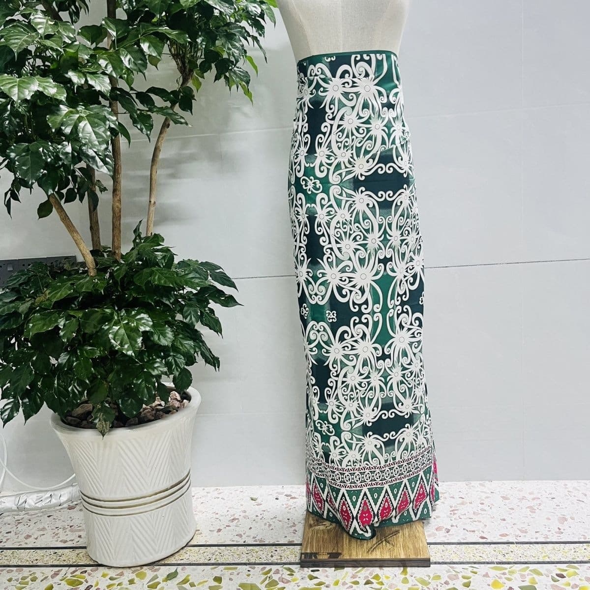 2026 Summer New Travel Yunnan Dai Ethnic Half Skirt Southeast Asian Sarong Tube Skirt Thai Longyi Skirt for Women