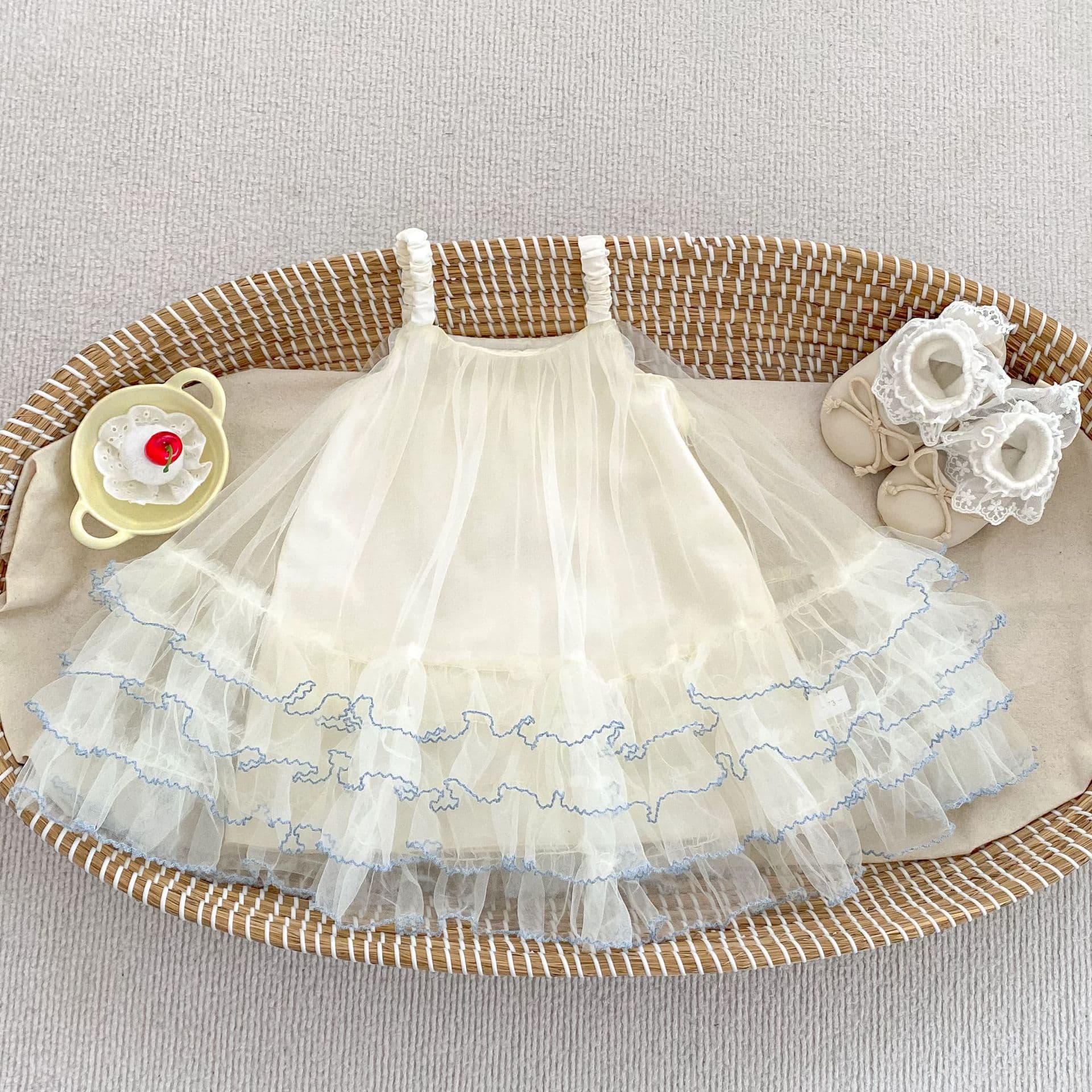 2026 Summer Thin Mesh Strap Princess Dress for Girls Baby Sweet Puffy Dress Birthday Party Gown