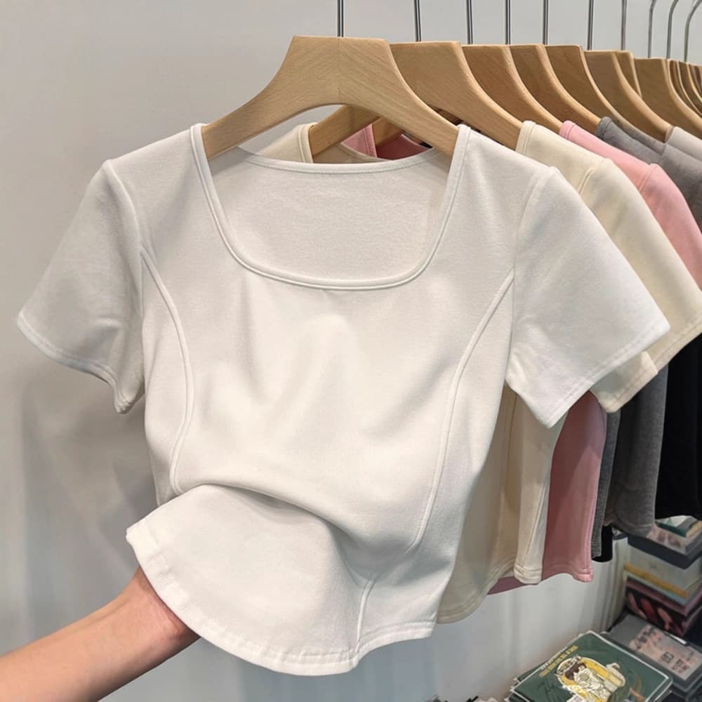 Popular White Square-Neck Short-Sleeve T-Shirt for Women, Summer 2026, Slim Fit, Versatile, Curved Hem, Regular Shoulder Top