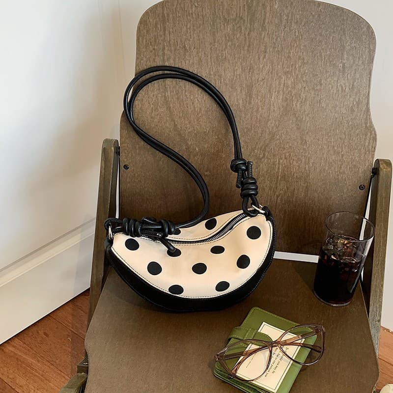Super hot Korean style polka dot contrasting crossbody bag 2026 niche contrasting design new bag high-end trendy shoulder bag