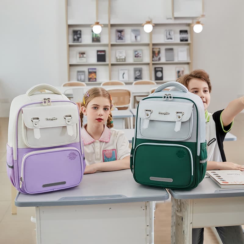 Summer Student Backpack Large Capacity Simplistic Spine Protection Lightweight Oxford Cloth Material Breathable Waterproof School Bag for Kids