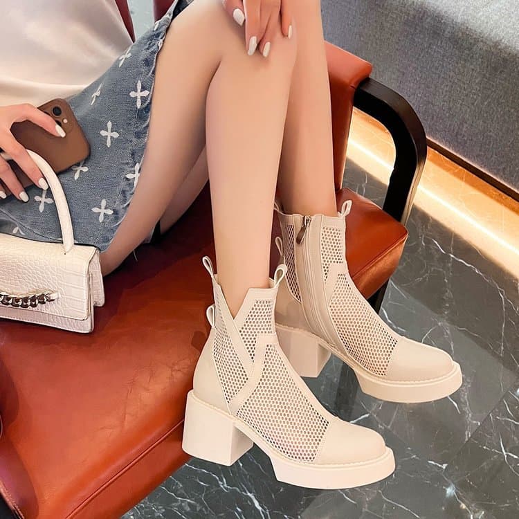 2024 Women's Mesh Ankle Boots, Spring/Summer Breathable Slim-Fit Chelsea Sandals, Thick Sole, Thin Hollow-Out Martin Boots