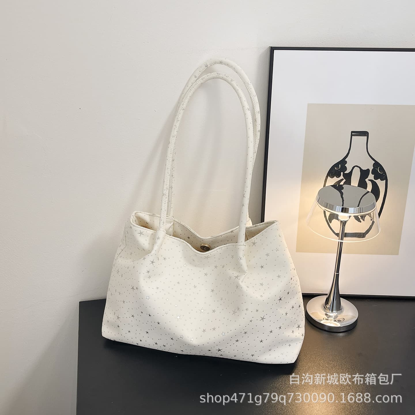 Korean Star Canvas Bag Women's 2026 New Lazy Style Large Capacity Commuting Casual Versatile Shoulder Tote Bag