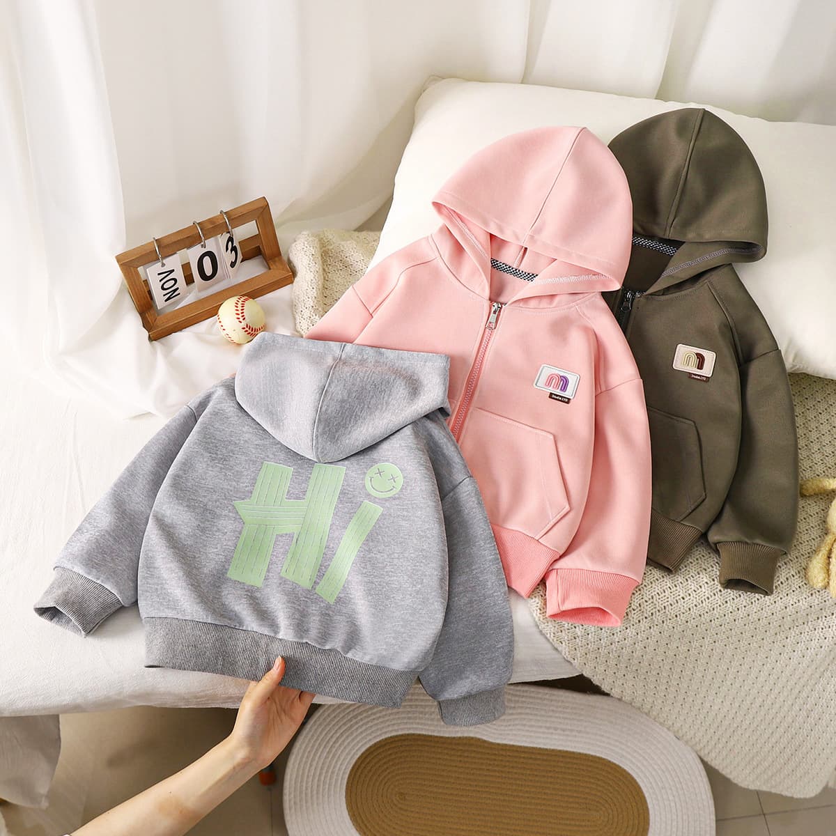 Children's Spring/Fall Hoodie 2025 New Long Sleeve Zip-Up Boys Girls Fashionable Top Medium Large Kids Hooded Cardigan