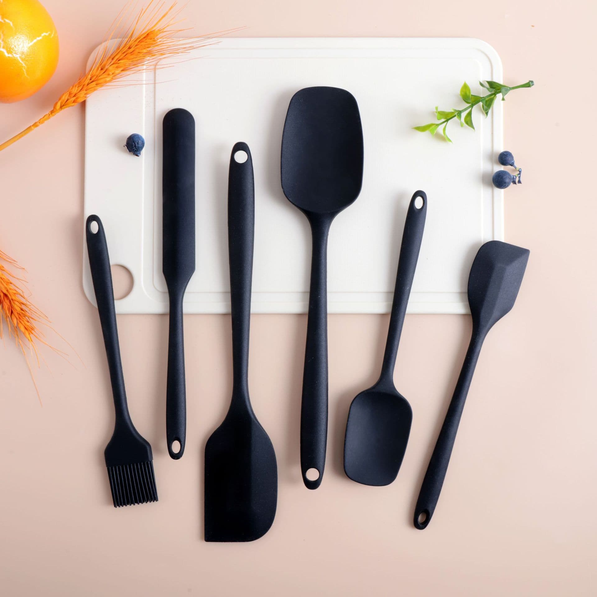 All-in-one silicone spatula, oil brush, baking tool, cake and butter spatula, mixing knife, barbecue brush, grilling brush