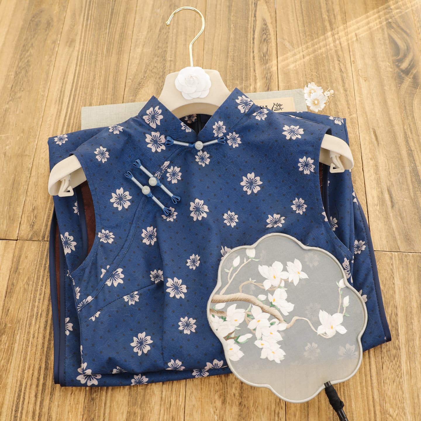 Qiaoniangyu Blue Retro New Chinese Style Modified Sleeveless Cheongsam for Women 2026 Spring New Arrival Daily Wear Young and Elegant