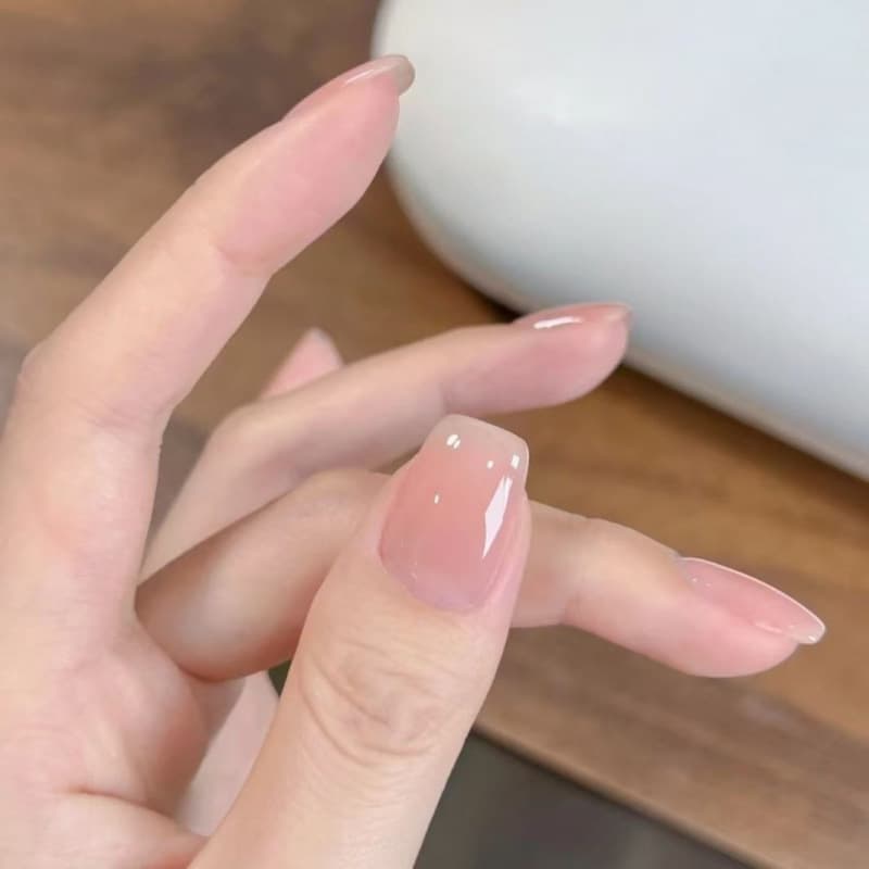 Internet celebrity student nude-colored fine shiny nail polish, no-bake, non-tearable, long-lasting, non-fading, quick-drying, whitening in summer