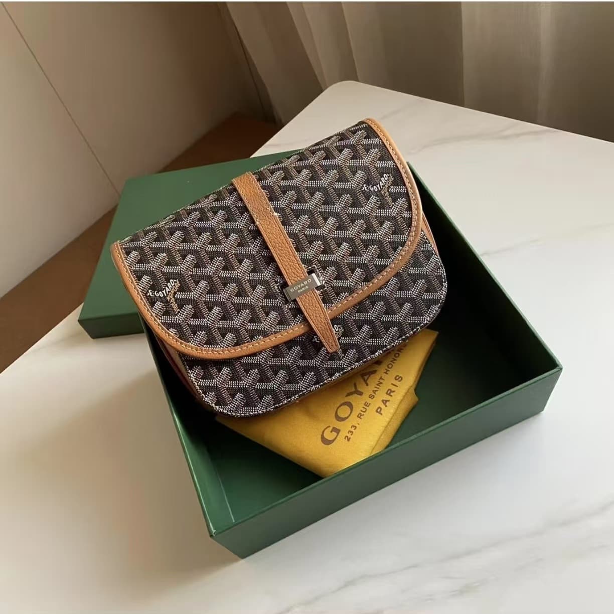 Goyard Dogtooth Saddle Shoulder Messenger Crossbody Bag for Women, Goyard Mini Bag 2024 New Style Versatile Light Luxury