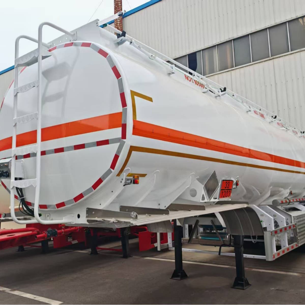 Cross-border liquid transport semi-trailers, stainless steel and carbon steel oil tankers, liquid tankers for gasoline, diesel, and chemical transport