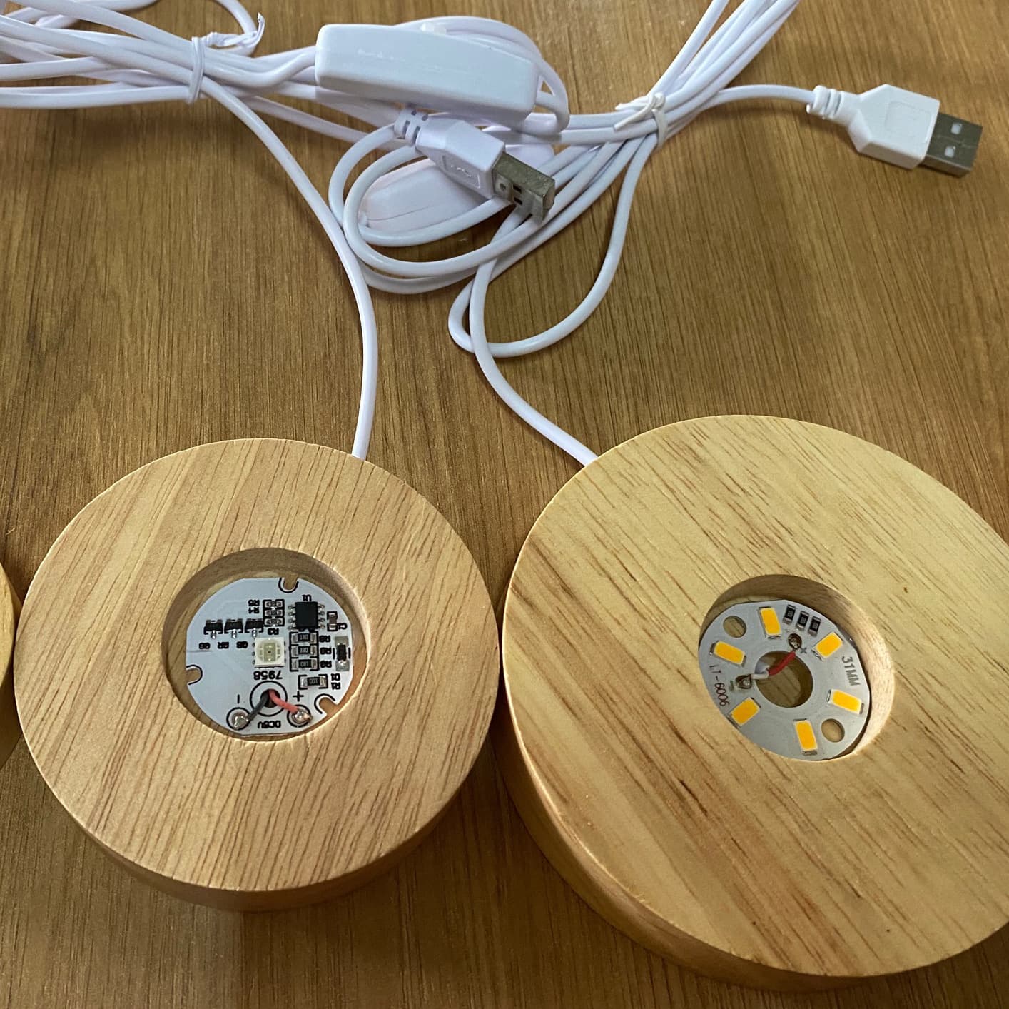 Rubber wood round crystal glowing base wooden LED night light base solid wood aromatherapy night light gift ornament