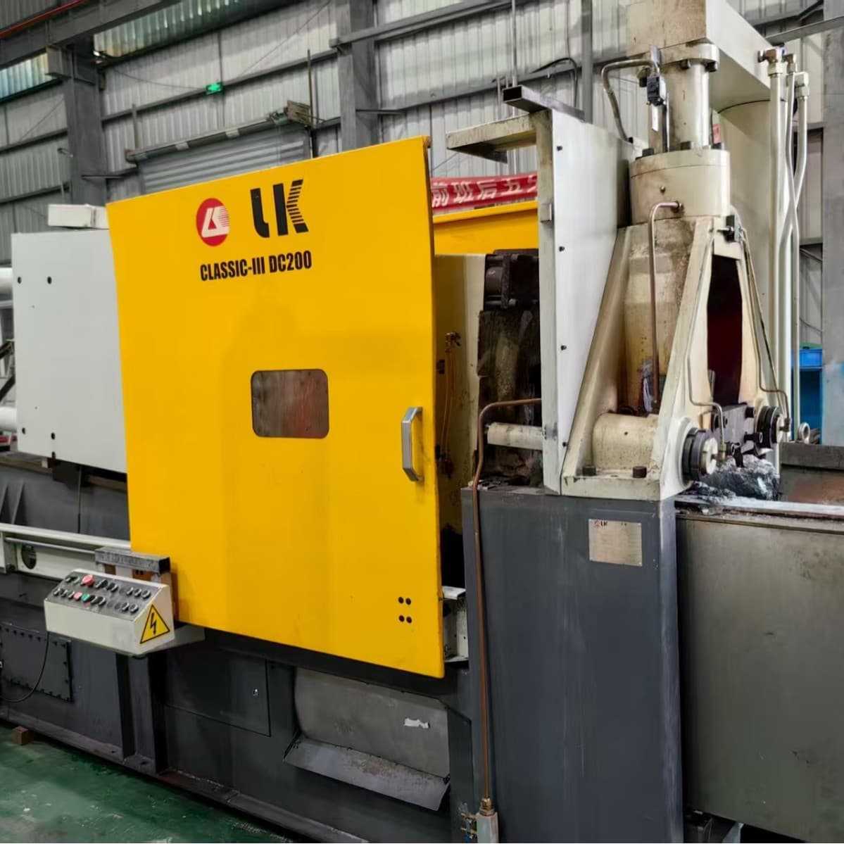 Lijin 200-ton Hot Chamber Zinc Die Casting Machine Zinc Injection Molding Machine Zinc Alloy Hot Chamber Die Casting Machine