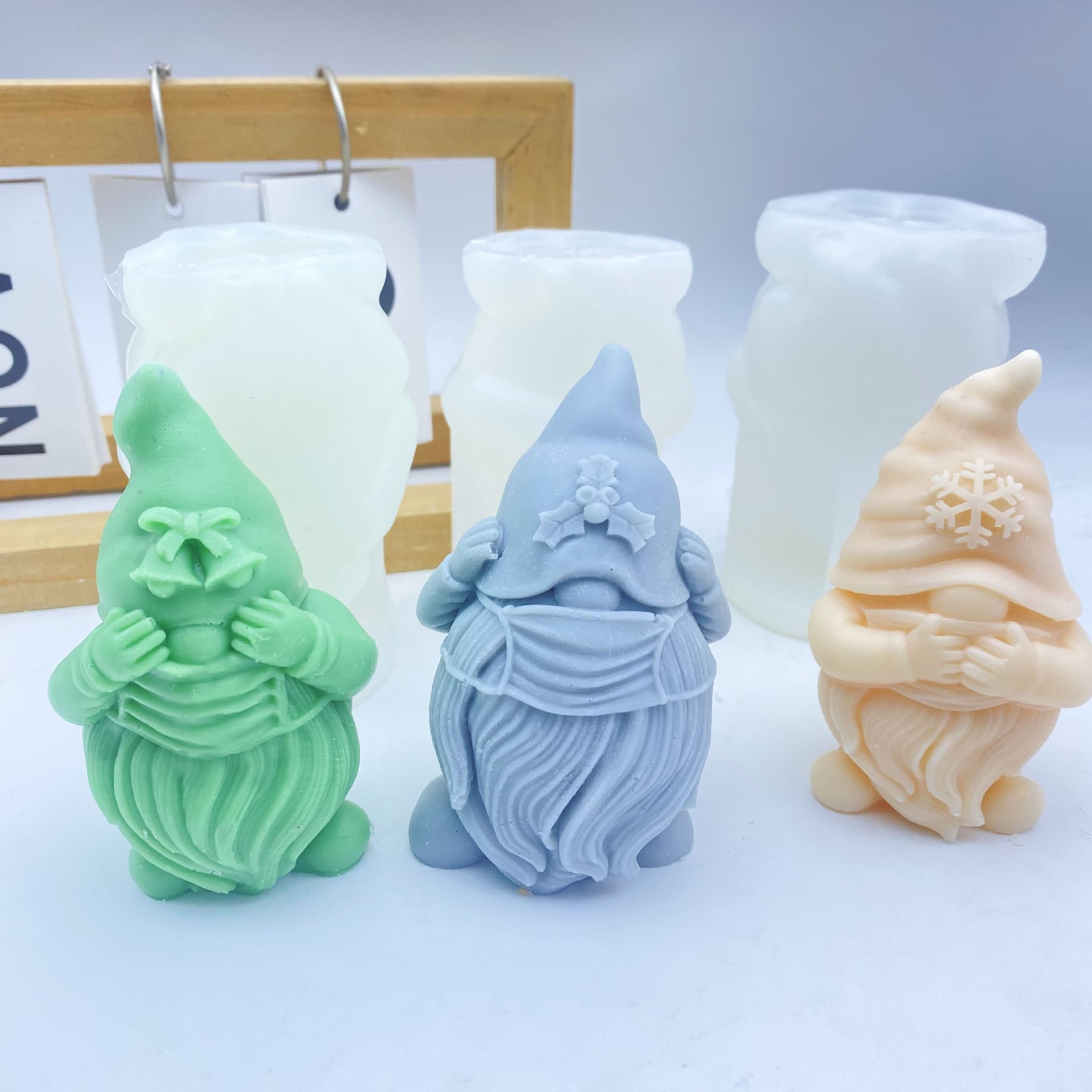 New Christmas Gnome Aromatherapy Candle Mold DIY Faceless Santa Claus Plaster Ornament Silicone Mold