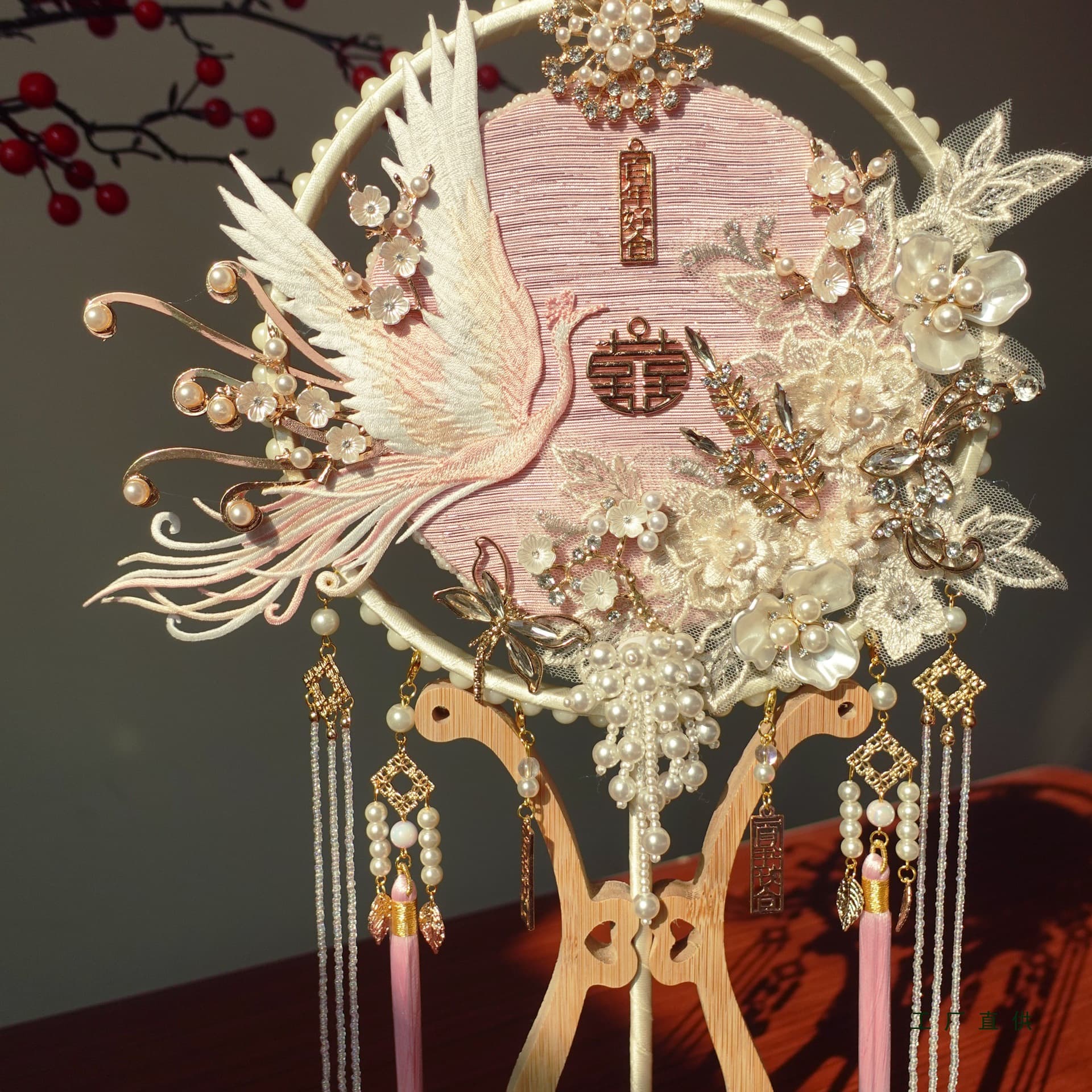 Bride's Wedding Dress, Wedding Fan, Chinese Classical Wedding Fan, Handmade DIY Pink Round Fan, Wedding Gift