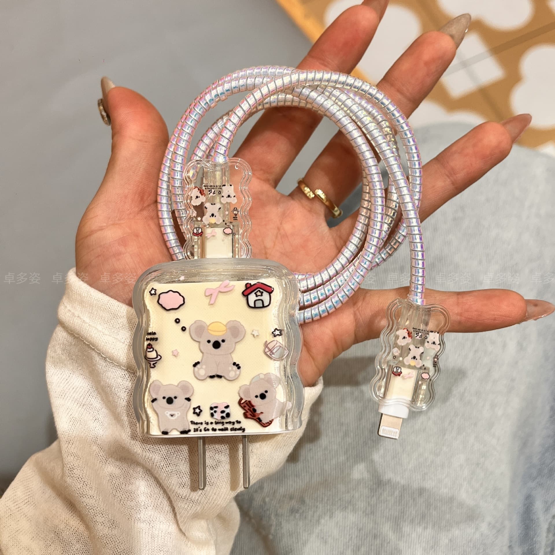 Instagram cartoon bear plushie Apple iPhone 16 charger 20W protective case, cable wrapper, anti-breakage cable bite device.
