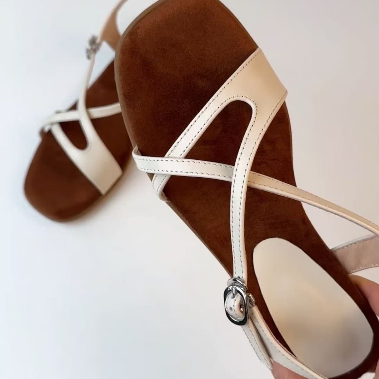 2026 New Style Soft Leather Open-Toe Roman Square-Toe Sandals for Women, Flat with 3cm Heel, Square-Toe Open-Toe Vacation Style Roman Square